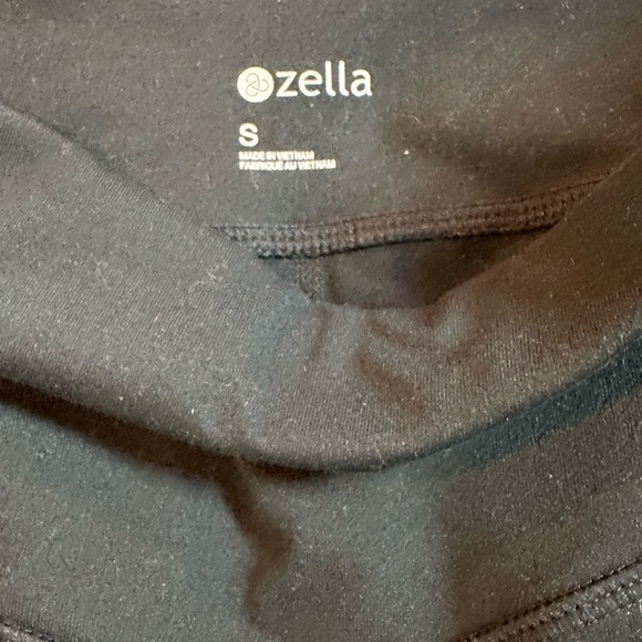 Zella Leggings with Zipper Slit at Ankles - Picture 5 of 9